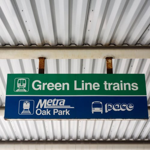 CTA Green Line trains from Oak Park, IL