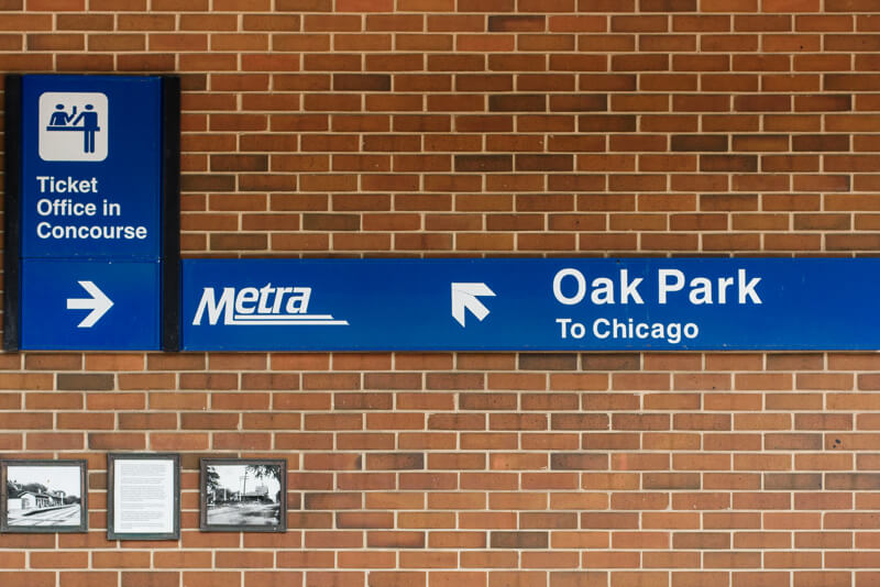 Metra trains to Oak Park, IL