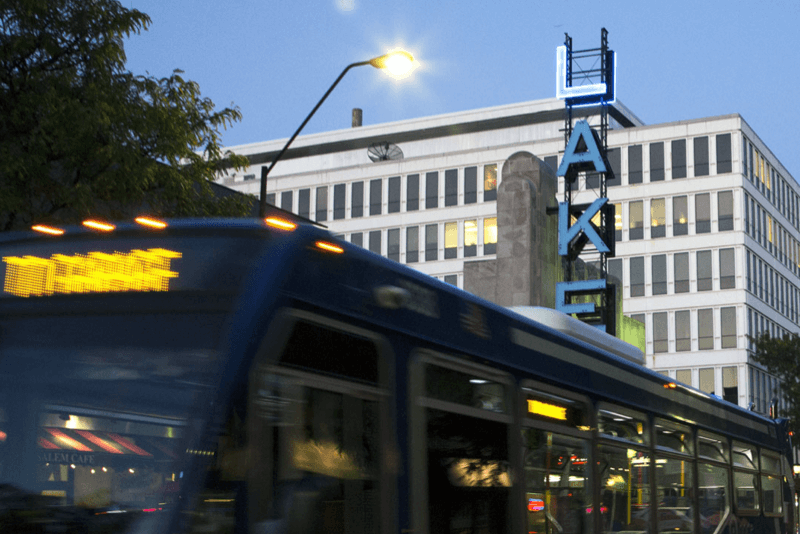 Pace bus in Downtown Oak Park, IL