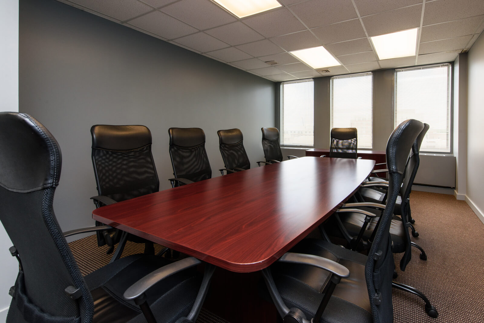 Conference room amenity at 1010 Lake Street, Oak Park, IL office space for lease